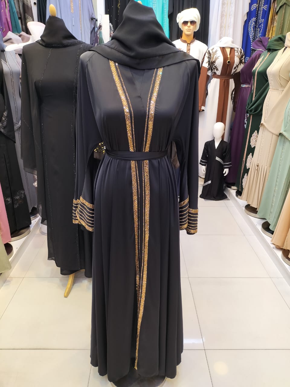 Elegant Arabic Abayas for Women: Embrace Modesty and Style