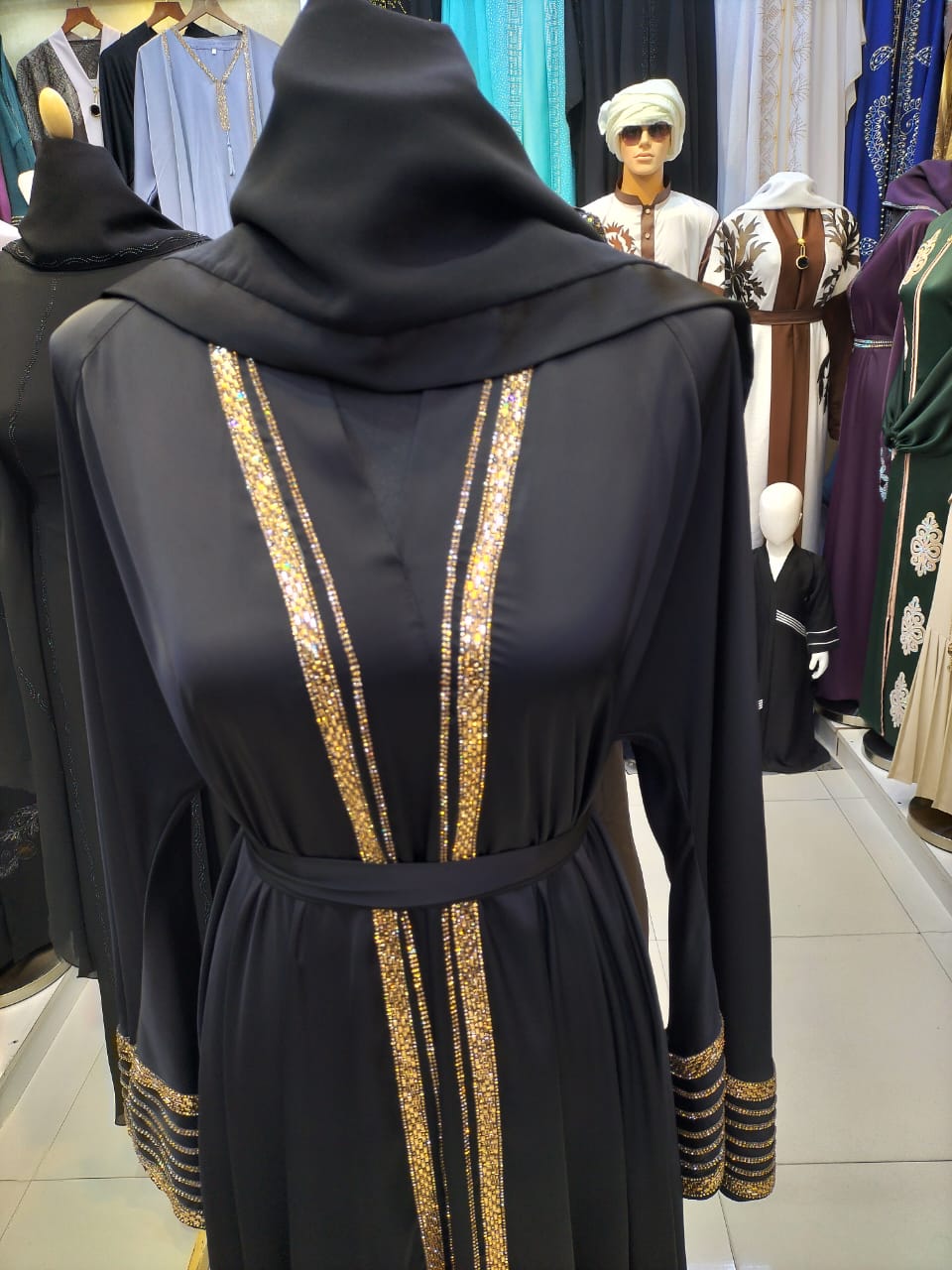 Elegant Arabic Abayas for Women: Embrace Modesty and Style